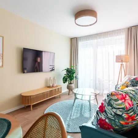 Whiteblue 41 Blizej Morza コウォブジェク