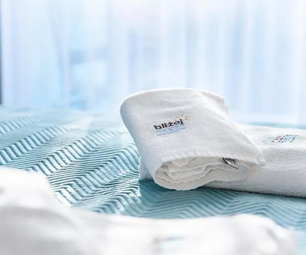 Whiteblue 41 Blizej Morza *